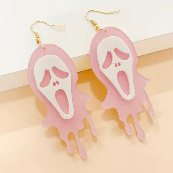 Pink Ghostface Earrings 🔪 - Picture 1 of 3